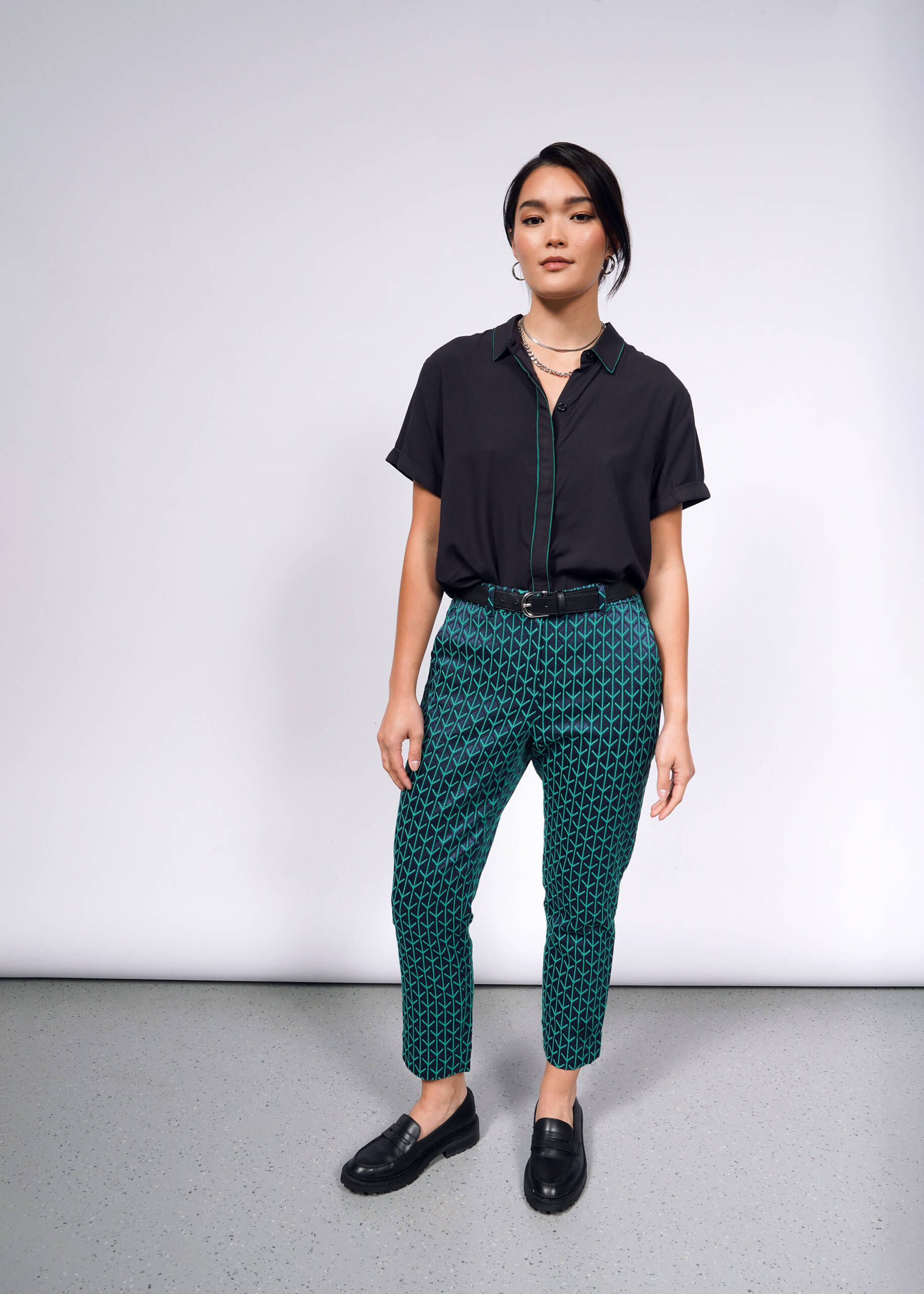 The Empower Jacquard Slim Crop Pant